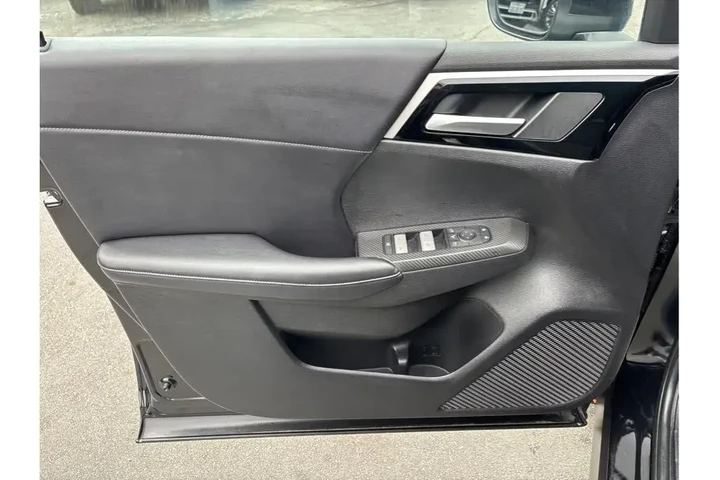 $26988 : Mitsubishi Outlander 2024 AW image 10