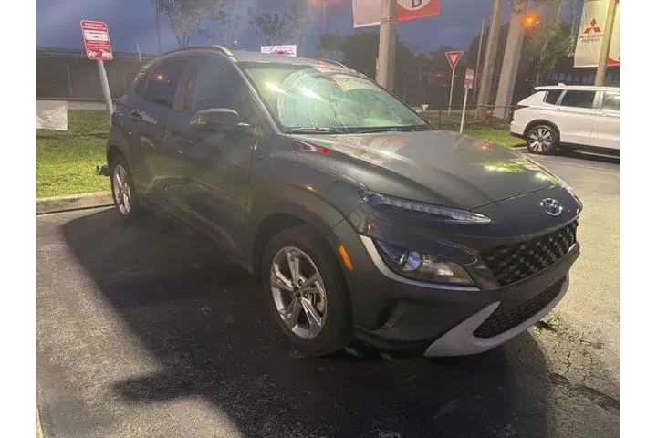 $17991 : Hyundai KONA 2023 AWD SEL 4d image 3