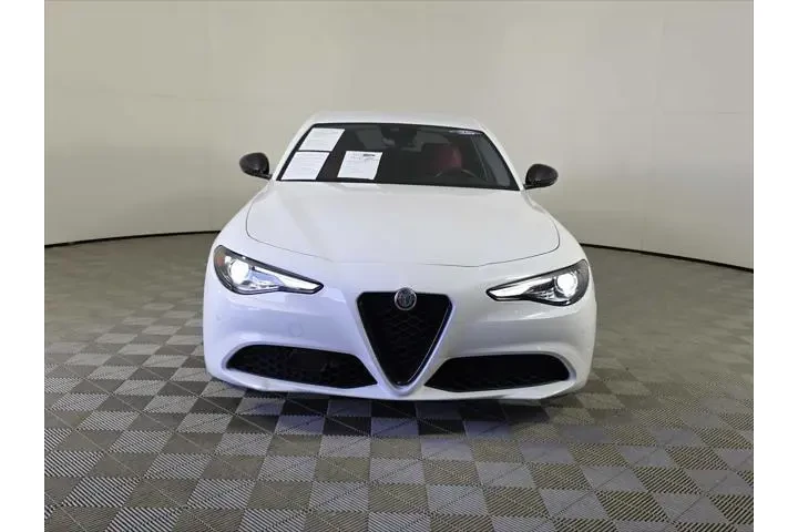 $20987 : Alfa Romeo Giulia 2020 image 3