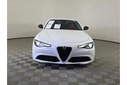 $20987 : Alfa Romeo Giulia 2020 thumbnail