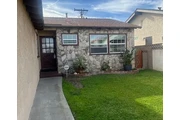 ***RENTO CASA DUPLEX $2150.*** en Los Angeles