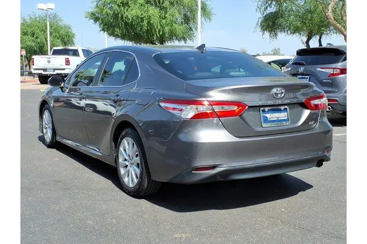 $17995 : Toyota Camry 2019 LE 4dr Sed image 3
