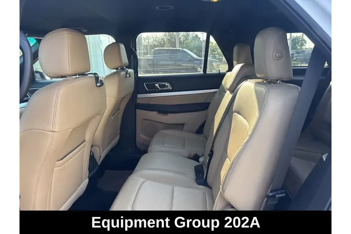 $15420 : Ford Explorer 2016 XLT 4dr S image 6