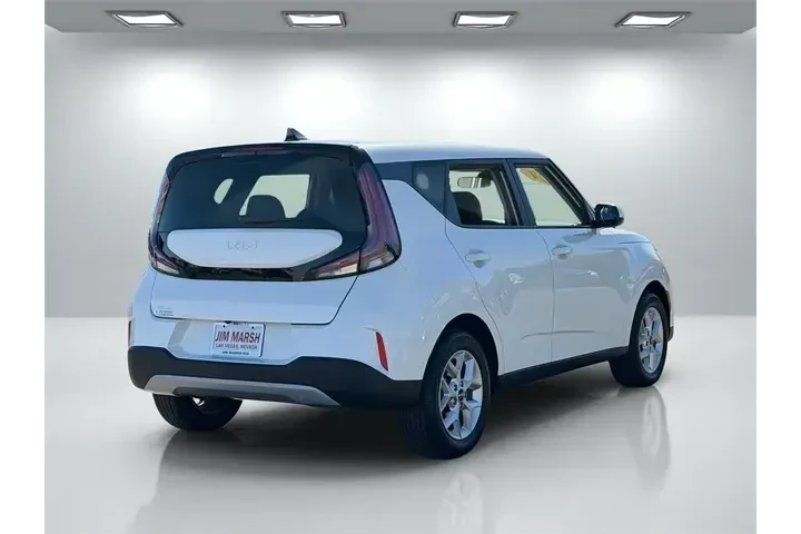 $17500 : Kia Soul 2024 LX 4dr Crossov image 5