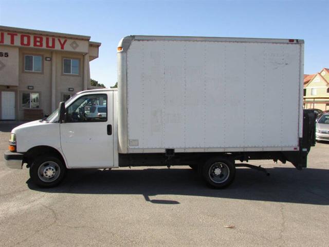 $11995 : 2005 Express 3500 image 9