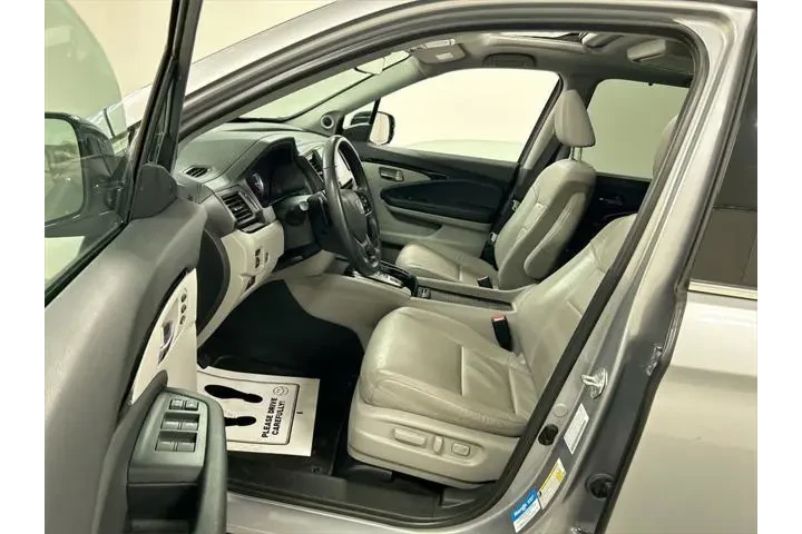 $33311 : Honda Pilot 2022 AWD Touring image 9