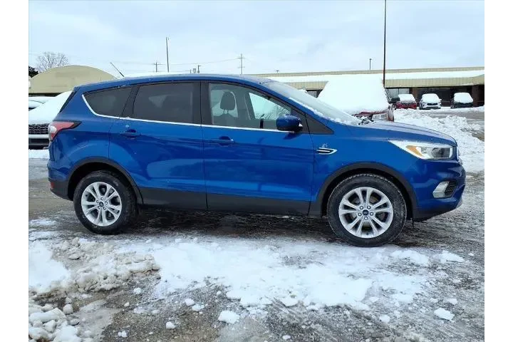 $11998 : Ford Escape 2017 SE 4dr SUV image 6