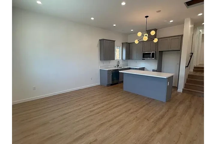 $1000 : Casa perfectamente situada image 5