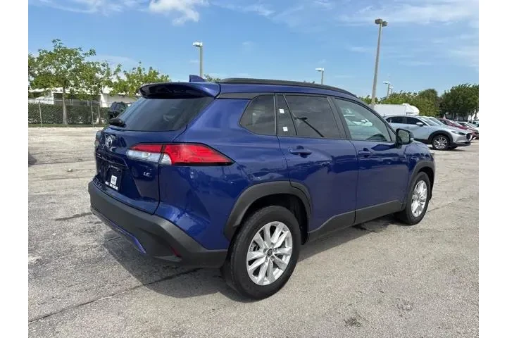 $21888 : Toyota Corolla Cross 2023 LE image 3