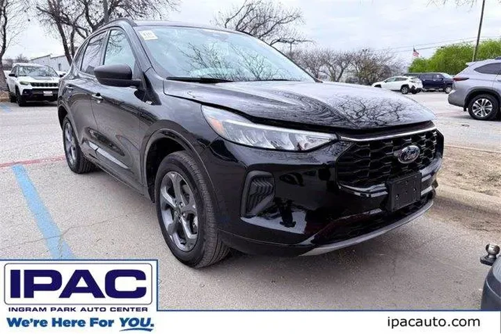 $21731 : Ford Escape 2024 AWD ST-Line image 1