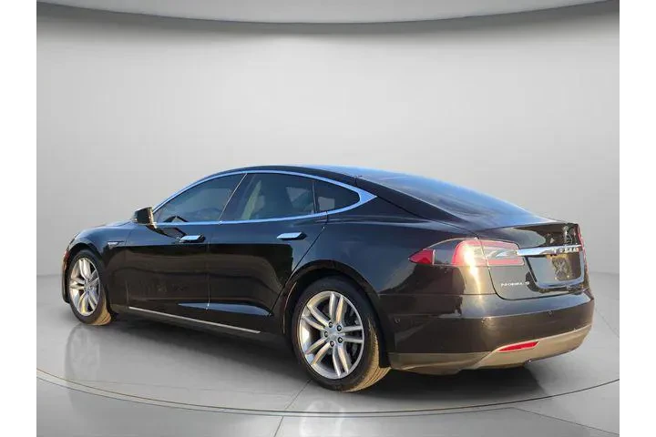 $19991 : Tesla Model S 2015 85 4dr Li image 4