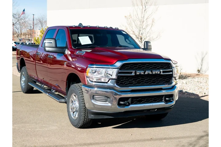 $50223 : 2024 2500 Tradesman image 2