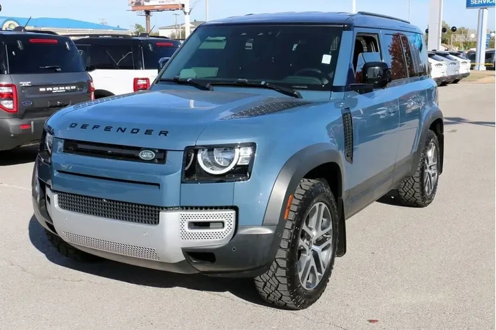 $36995 : Land Rover Defender 2023 AWD image 2