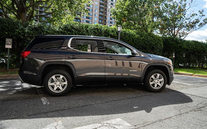 $16000 : 2018 GMC ACADIA image 3