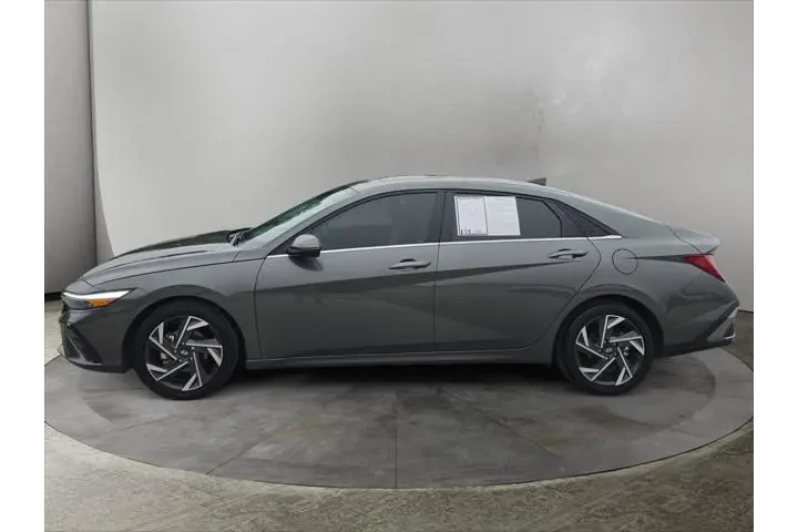 $26216 : Hyundai ELANTRA Hybrid 2024 image 2