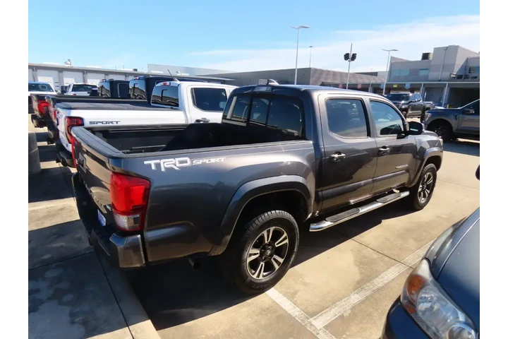 $19999 : Toyota Tacoma 2016 4x2 SR5 V image 10