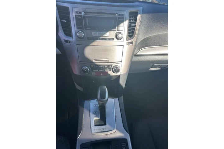 2012 Outback 2.5i Premium image 5