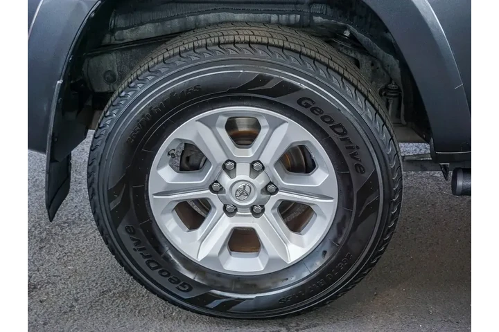 $31222 : Toyota 4Runner 2020 4x2 SR5 image 10