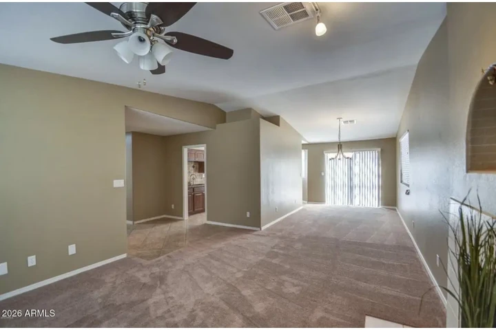 $3200 : Rent image 3