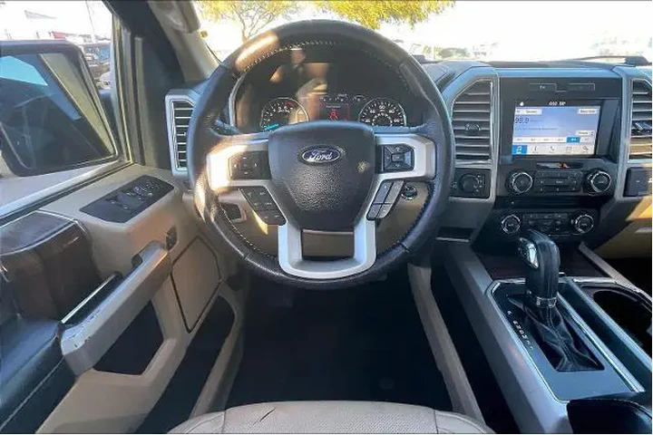 $25686 : Ford F-150 2016 4x4 Lariat 4 image 5