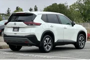 $20990 : Nissan Rogue 2022 AWD SV 4dr thumbnail