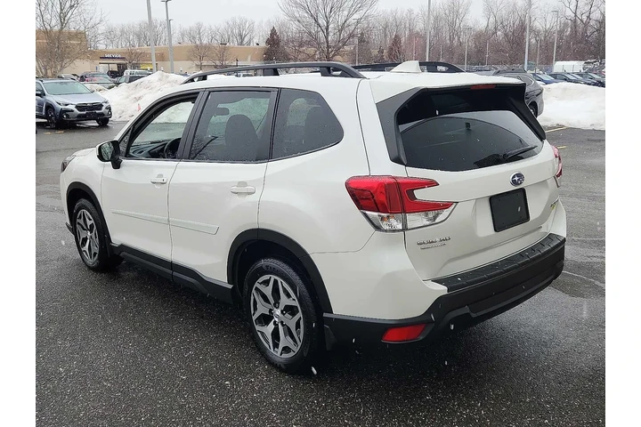 $25499 : Subaru Forester 2023 AWD Pre image 4