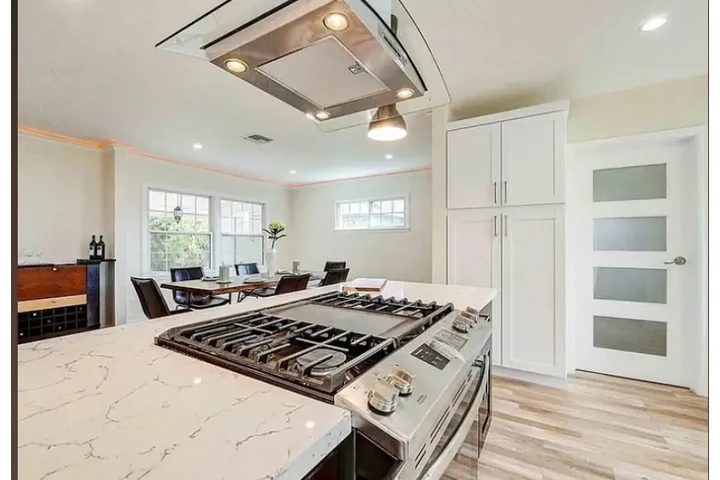 $2800 : 4Bed/2Bth  home in South Gate image 2