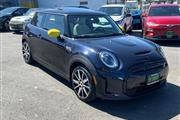 $23800 : Used 2022 Cooper SE Iconic fo thumbnail