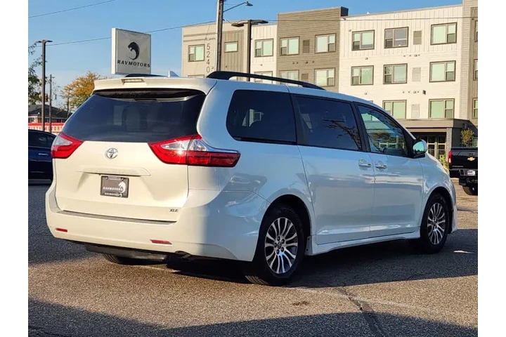 $22495 : 2018 Sienna XLE 7-Passenger A image 10
