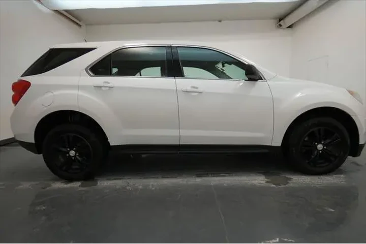 $4900 : Chevrolet Equinox 2015 LS 4d image 9