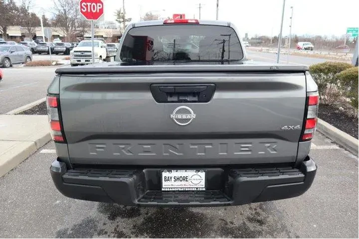 $28274 : Nissan Frontier 2024 4x4 S 4 image 6