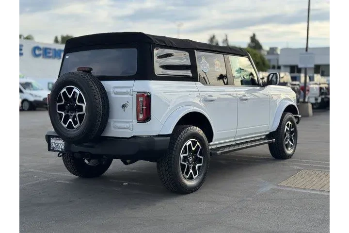 $34995 : Ford Bronco 2021 4x4 Base 4d image 8