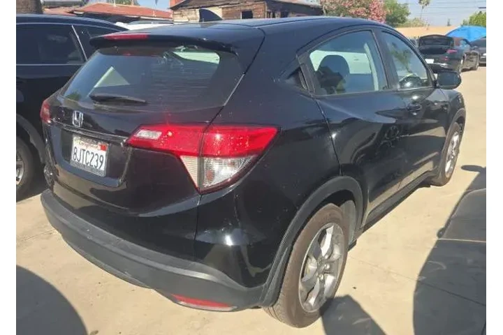 $14900 : Honda HR-V 2019 LX 4dr Cross image 2
