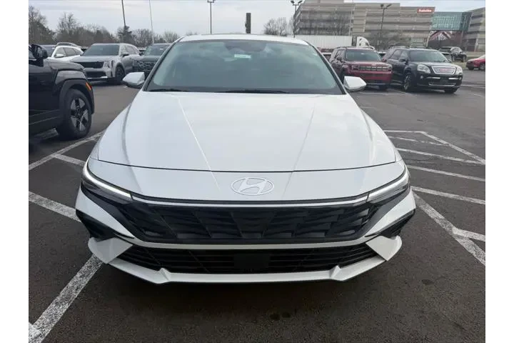 $25566 : Hyundai ELANTRA 2025 Limited image 2