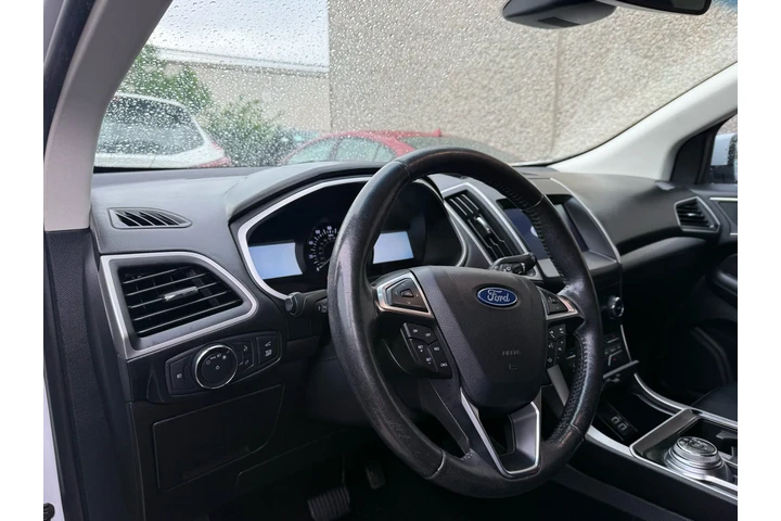 $8490 : 2020 Edge SEL image 5