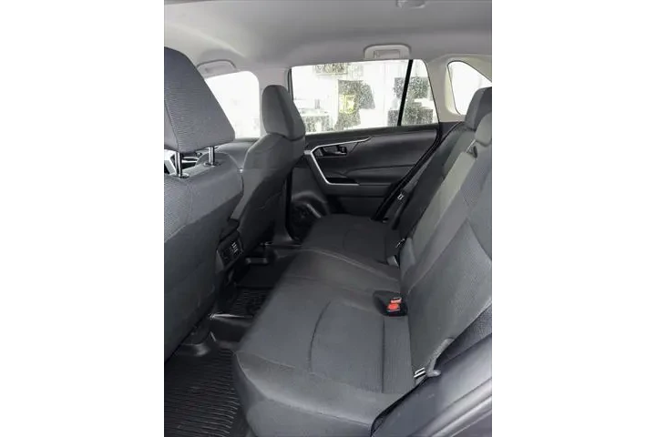 $29291 : Toyota RAV4 2025 LE 4dr SUV image 8