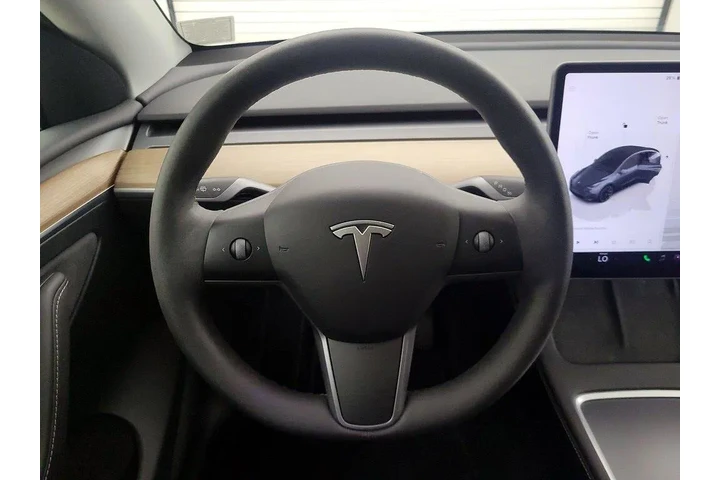 $36998 : Tesla Model Y 2023 AWD Long image 10