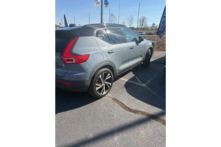$22061 : Volvo XC40 2022 AWD T5 R-Des image 10