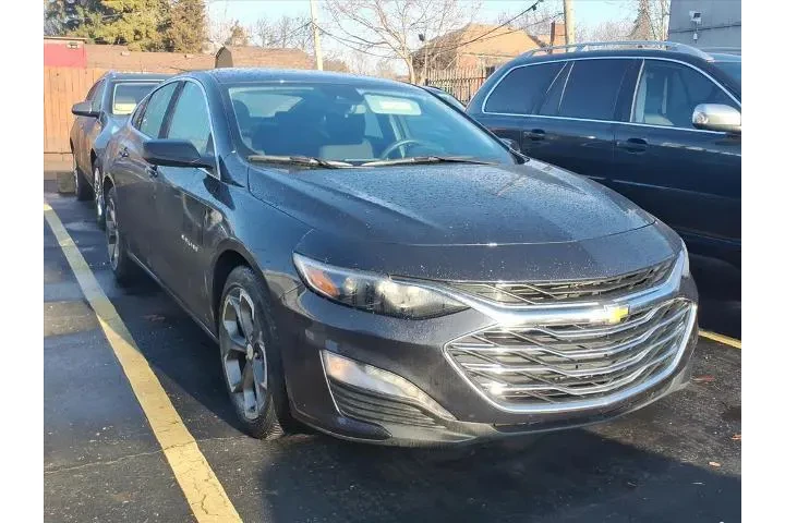 $17595 : Chevrolet Malibu 2023 LT 4dr image 3