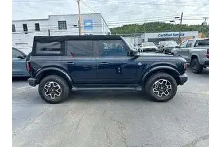 $32998 : Ford Bronco 2021 4x4 Base 4d image 3