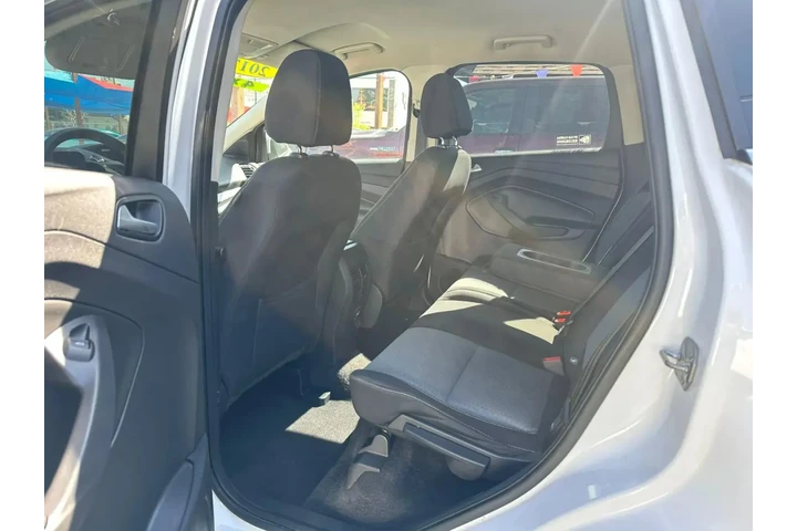 $8000 : 2017 FORD ESCAPE2017 FORD ESC image 7