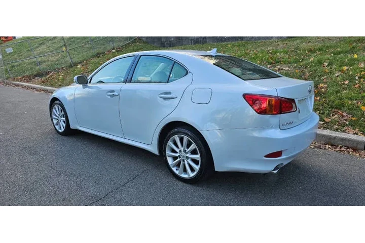 $6395 : 2009 IS 250 image 3