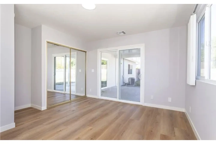 $2500 : 3Bed 2Bath Home in Los Angeles image 7