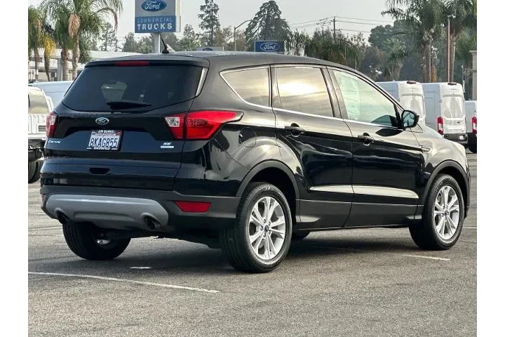 $14990 : Ford Escape 2019 SE 4dr SUV image 3