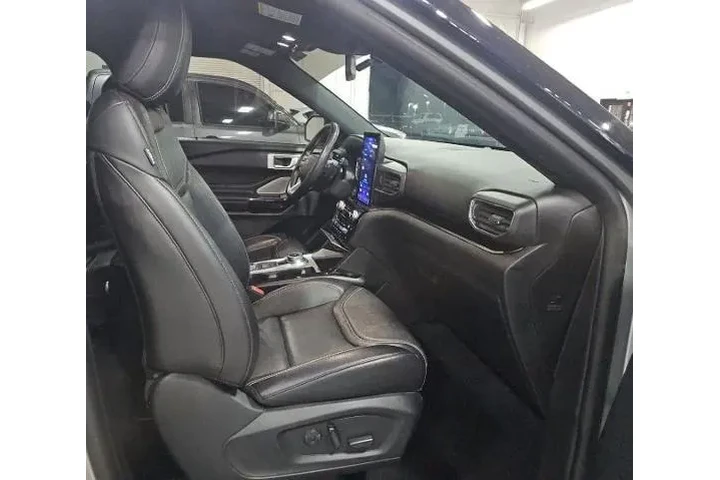 $29400 : Ford Explorer 2021 AWD ST 4d image 5