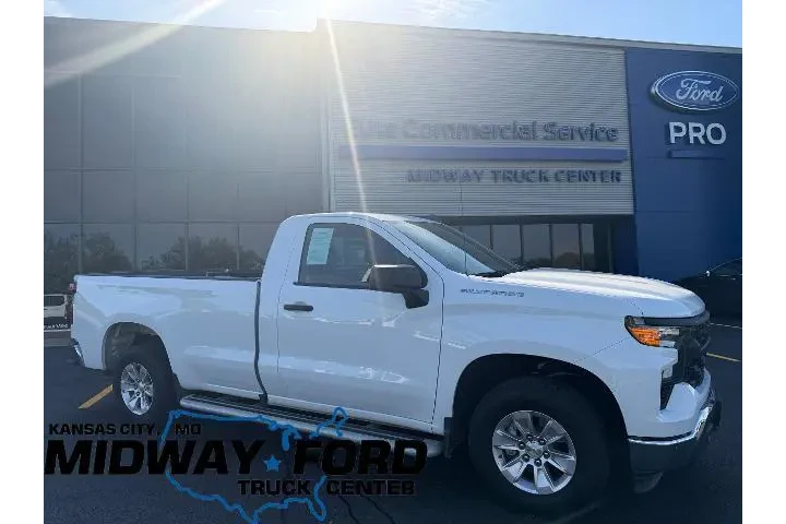 $35988 : Chevrolet Silverado 1500 202 image 1