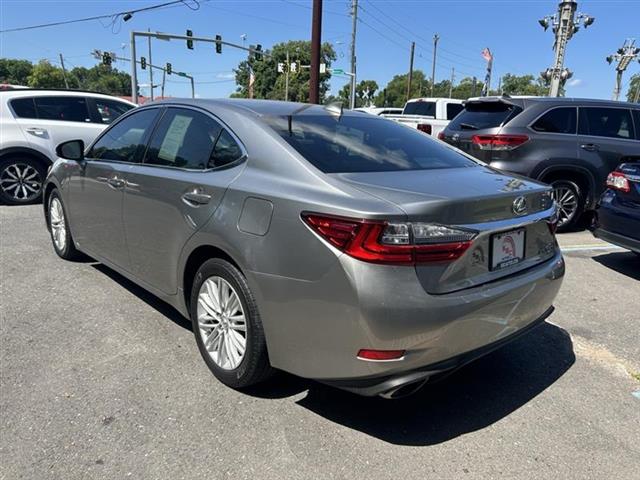 $27808 : 2018 ES 350 Sedan image 3