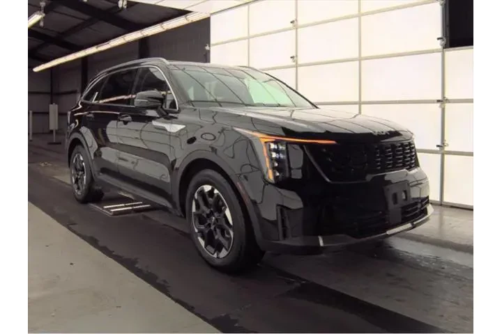 $22990 : Kia Sorento 2024 S 4dr SUV image 3