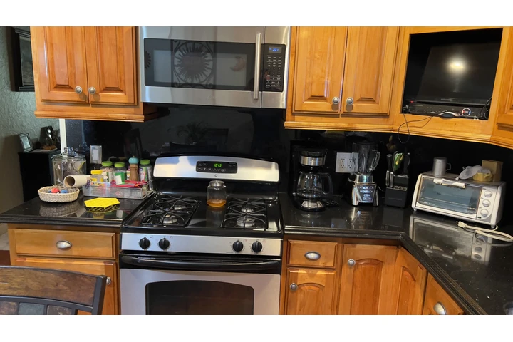 $1100 : Cuartos image 1