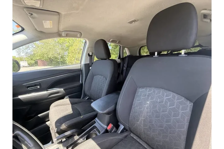 $7750 : 2021 Outlander Sport SE image 6